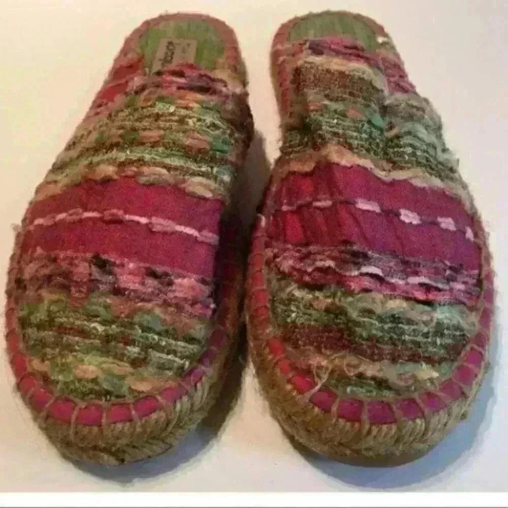 Jacques Levine Flats Sz 7 Multicolored Woven Mules